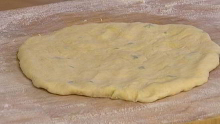 Рецепт сливочных булочек с малиной