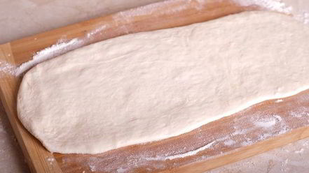 Рецепт закусочных булочек-розочек с беконом