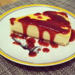 Рецепт Чизкейка с клубничным соусом