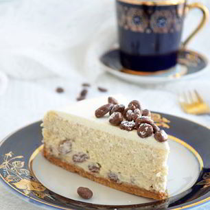 Рецепт Чизкейка с ромом и изюмом