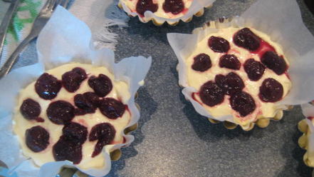 Рецепт мини-чизкейков с вишней