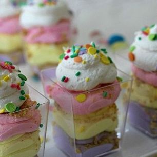 Рецепт Трайфла чизкейк с сушеной вишней, апельсином и цветками лаванды