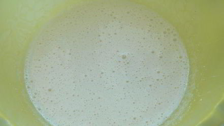 Рецепт кекса на сметане с кукурузной мукой и вяленой клюквой