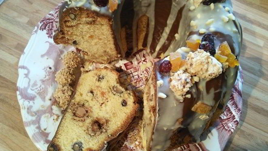 Рецепт кекса с курагой и фундуком джотто