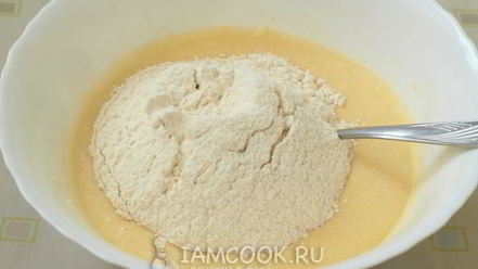 Рецепт кексов на молоке в силиконовых формочках