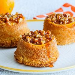 Рецепт Кексов с карамелизованными апельсинами и миндалем
