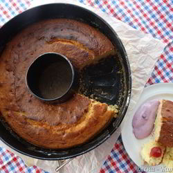 Рецепт Лимонно-сметанного кекс с вяленой вишней