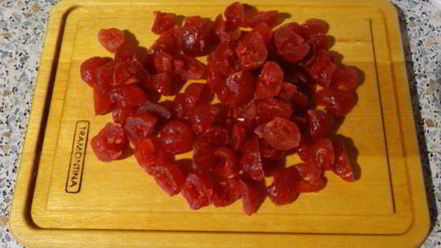 Рецепт лимонно-сметанного кекс с вяленой вишней