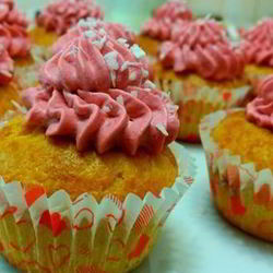 Рецепт Творожных кексиков с кремом и джемом