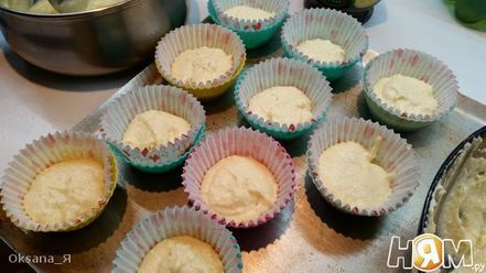 Рецепт творожных кексиков с кремом и джемом