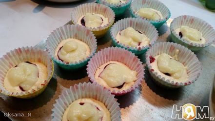 Рецепт творожных кексиков с кремом и джемом