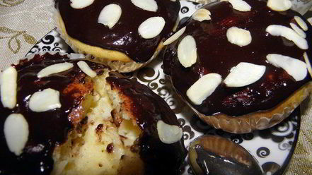 Рецепт творожных кексов с шоколадом и бананом