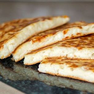 Рецепт Быстрых хачапури на кефире с брынзой