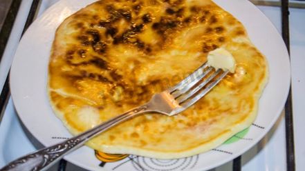 Рецепт хачапури по тбилисски за 5 минут на сковороде