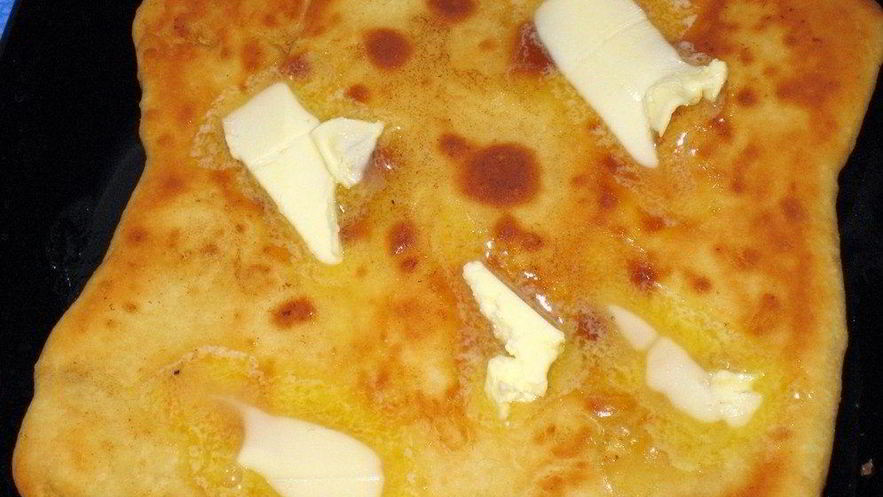 Рецепт хачапури с сыром на сковороде