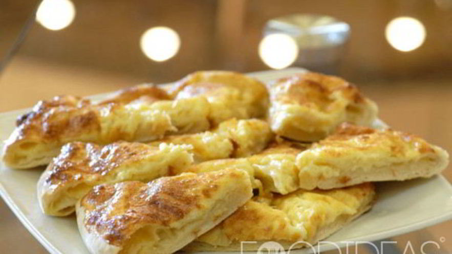 Рецепт хачапури с творогом и сыром из слоеного теста