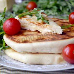 Рецепт Хачапури с творогом и сыром на сковороде