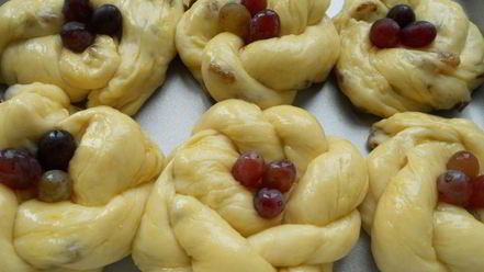 Рецепт булочек с изюмом в хлебопечке