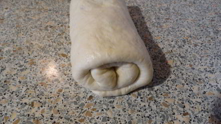 Рецепт дрожжевого хлеба с вялеными томатами