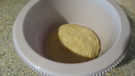 Рецепт дрожжевого хлеба с вялеными томатами