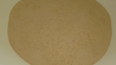 Рецепт французского хлеба на красном вине, с орехами и изюмом