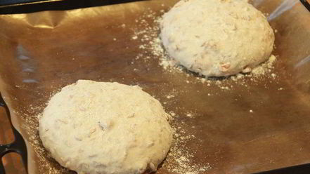 Рецепт хлеба с полбой и цукатами