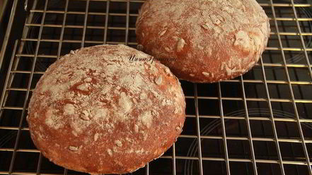 Рецепт хлеба с полбой и цукатами