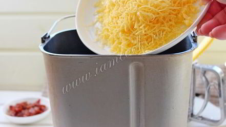 Рецепт хлеба с вялеными томатами и сыром