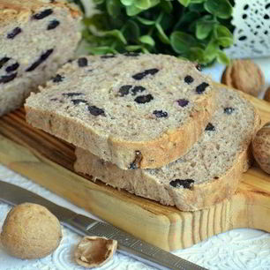 Рецепт Пшенично-ржаного хлеб с изюмом и орехами