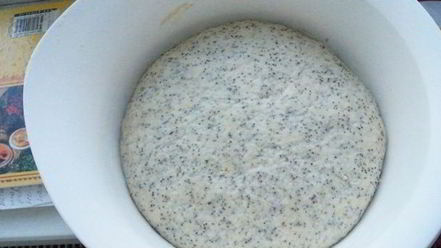 Рецепт пшеничного хлеба с маком