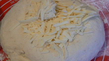 Рецепт сырного хлеба на пшеничной закваске