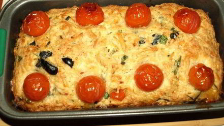 Рецепт сырного хлеба с маслинами и помидорами черри
