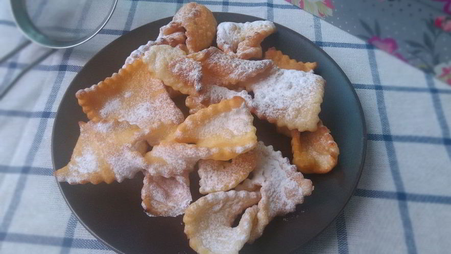 Рецепт хвороста на желтках