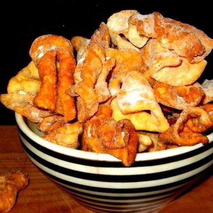 Рецепт Хвороста тонкого хрустящего без водки