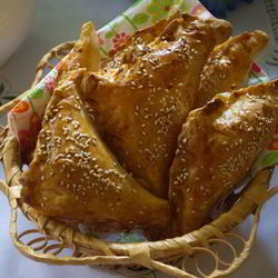 Рецепт Конвертиков из бездрожжевого слоеного теста