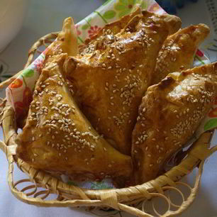 Рецепт Конвертиков из бездрожжевого слоеного теста