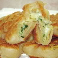 Рецепт Конвертиков на кефире с сыром и зеленью