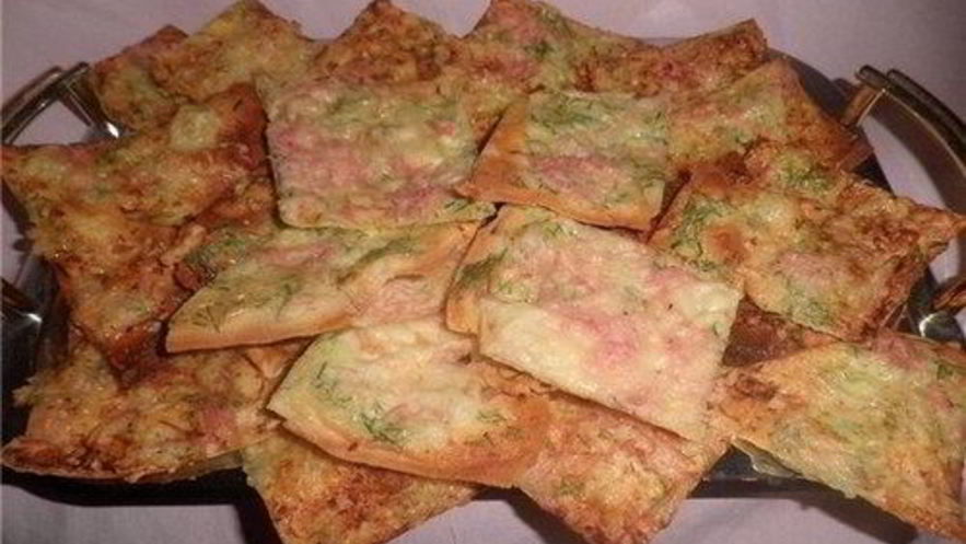 Рецепт чипсов из лаваша с ветчиной и сыром