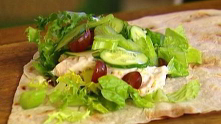 Рецепт кулечков из лаваша с курицей и зеленью