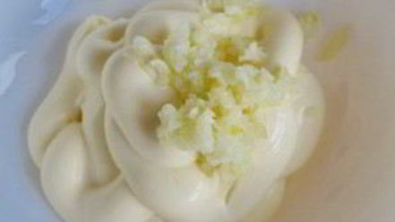 Рецепт лаваша с консервами и сыром