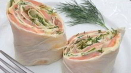 Рецепт лаваша с сыром, и семгой, и зеленью