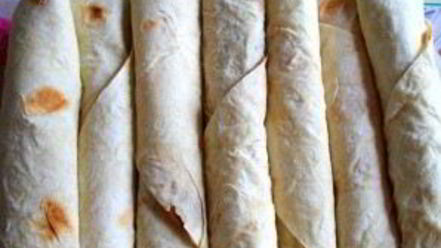 Рецепт лаваша с сыром и зеленью в духовке