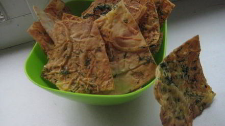 Рецепт сырных чипсов из лаваша с зеленью