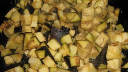 Рецепт закуски из лаваша с курицей и баклажанами