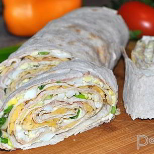 Рецепт Закуски из лаваша с паштетом, яйцами и сыром