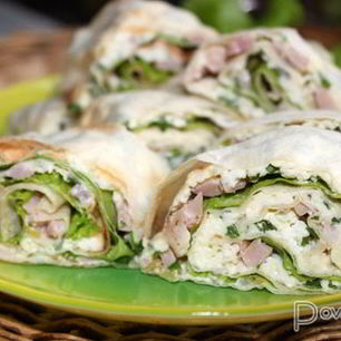 Рецепт Закуски из лаваша с яйцом и ветчиной