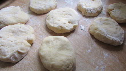 Рецепт арабской лепешки bint al-sahn