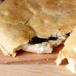 Рецепт Фокаччи с сыром и базиликом