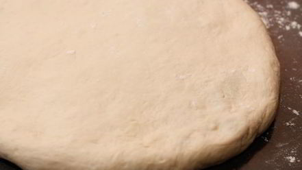 Рецепт фокаччи с сыром и базиликом