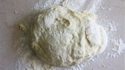 Рецепт фокаччи с вишней и розмарином